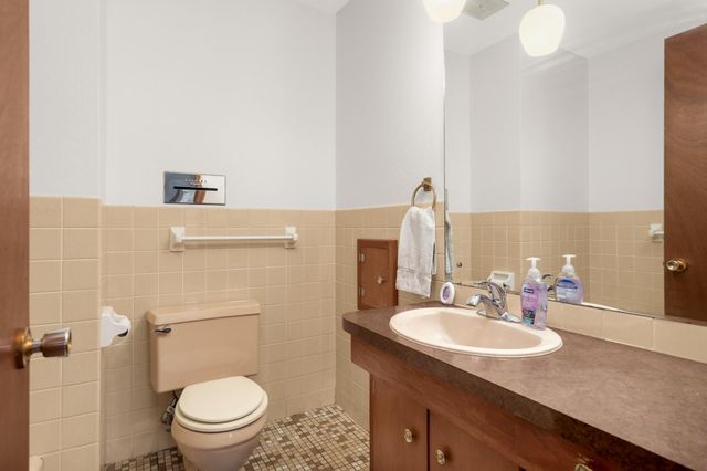 11748 Bittersweet Street NW, Coon Rapids, MN 55433