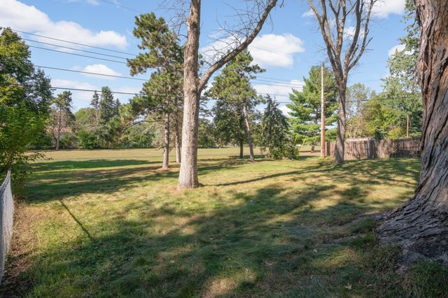 11748 Bittersweet Street NW, Coon Rapids, MN 55433