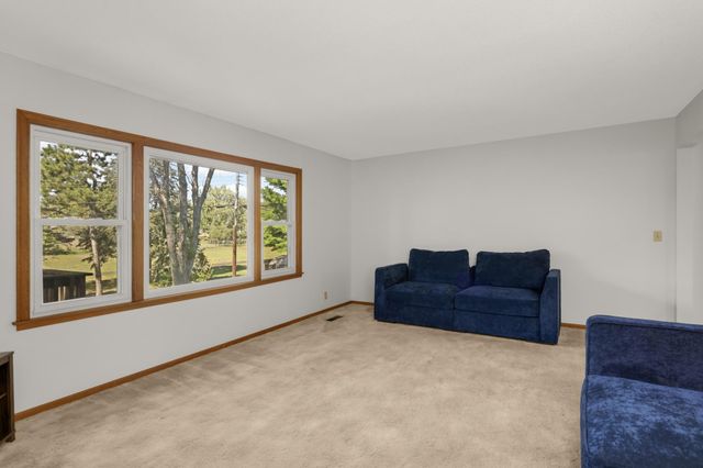 11748 Bittersweet Street NW, Coon Rapids, MN 55433