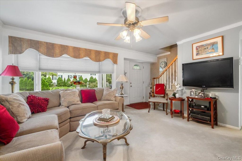 4 Briary Road, Dobbs Ferry, NY 10522 — photo 2