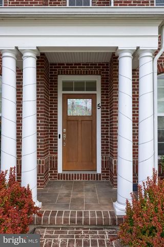 5 BELLA VISTA DRIVE, Mechanicsburg, PA 17050