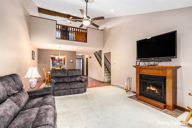 1355 Bent Tree Drive, Hudsonville, MI 49426