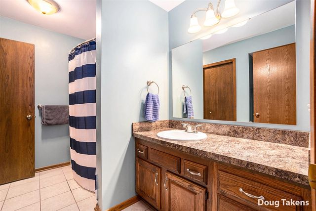 1355 Bent Tree Drive, Hudsonville, MI 49426