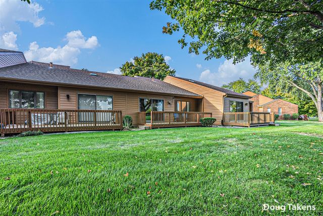 1355 Bent Tree Drive, Hudsonville, MI 49426