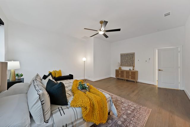 1913 Crockett Circle, Irving, TX 75038