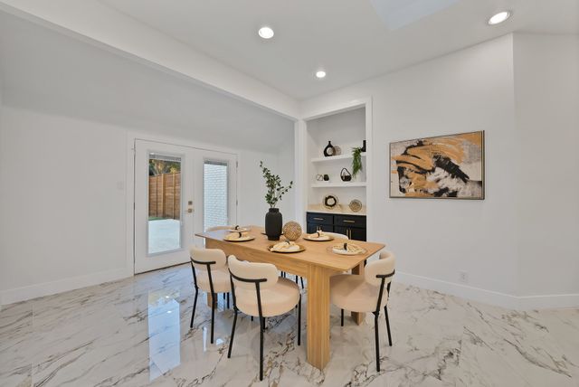 1913 Crockett Circle, Irving, TX 75038