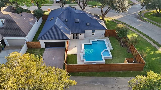1913 Crockett Circle, Irving, TX 75038