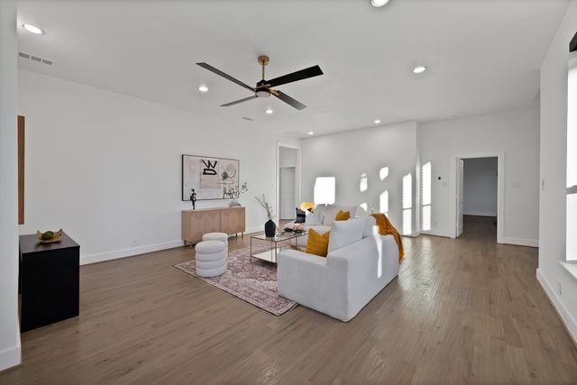 1913 Crockett Circle, Irving, TX 75038