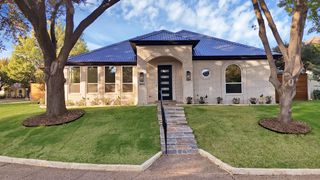 1913 Crockett Circle, Irving, TX 75038