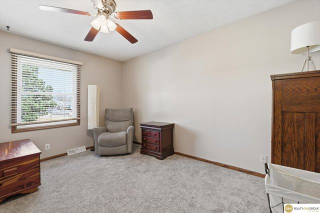 6230 N 114 Street, Omaha, NE 68164