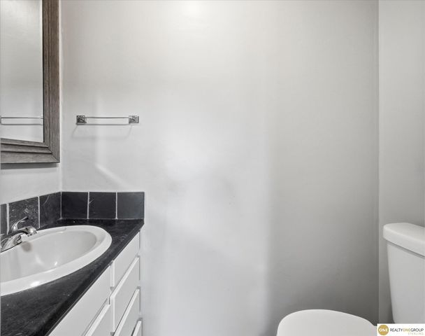 6230 N 114 Street, Omaha, NE 68164