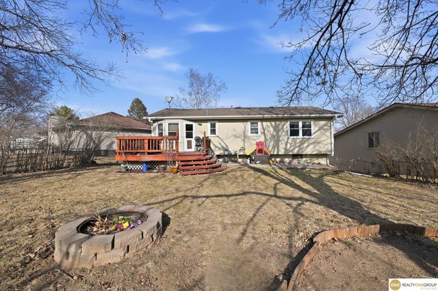 6230 N 114 Street, Omaha, NE 68164