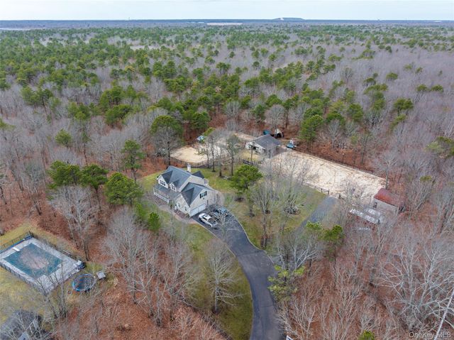 210 Weeks Avenue, Manorville, NY 11949