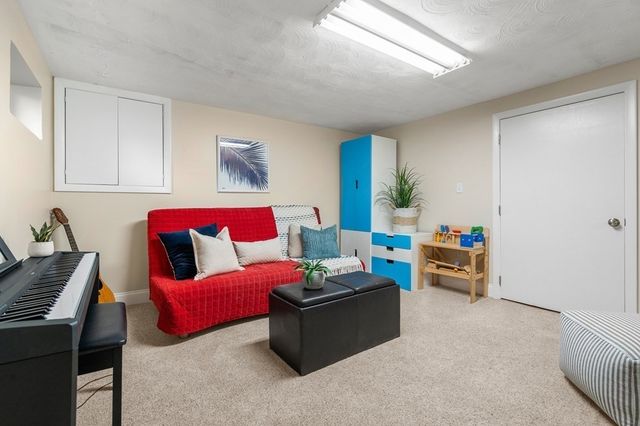 41 Rublee St 1, Arlington, MA 02476