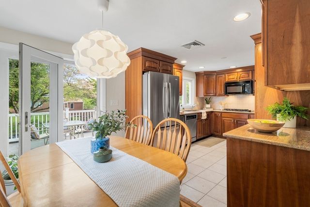 41 Rublee St 1, Arlington, MA 02476