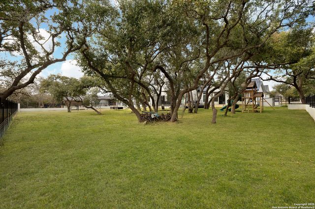 931 Belle Oaks, Bulverde, TX 78163