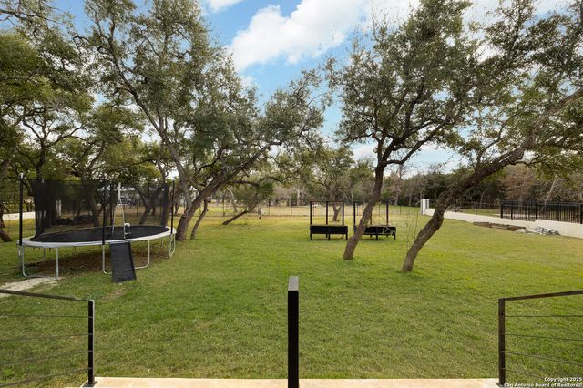 931 Belle Oaks, Bulverde, TX 78163