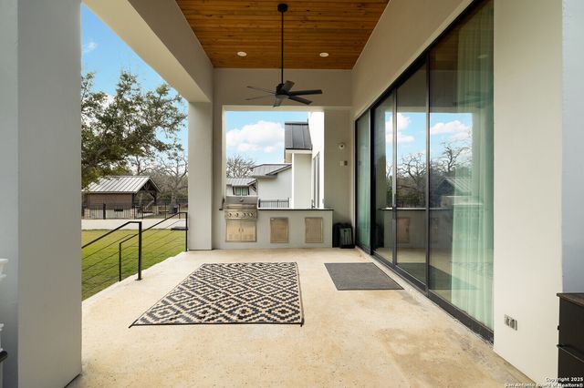 931 Belle Oaks, Bulverde, TX 78163