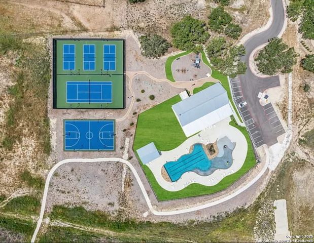 931 Belle Oaks, Bulverde, TX 78163