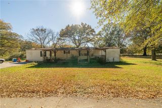 22 Iron Belt SE Road, Cartersville, GA 30120