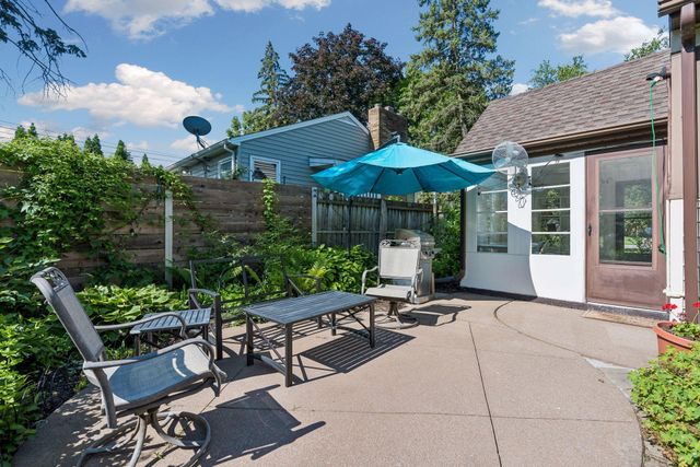 960 Hall Avenue, West Saint Paul, MN 55118