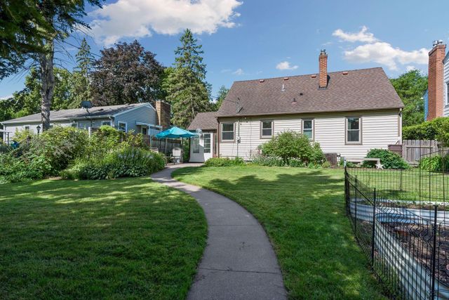 960 Hall Avenue, West Saint Paul, MN 55118