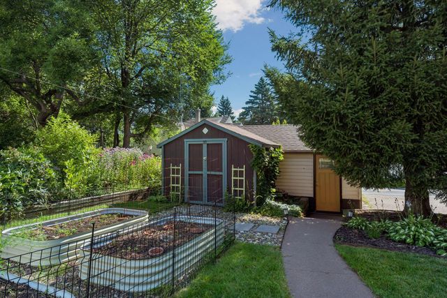 960 Hall Avenue, West Saint Paul, MN 55118