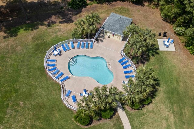 4878 Luster Leaf Cir Apt 103, Myrtle Beach, SC 29577