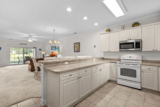 4878 Luster Leaf Cir Apt 103, Myrtle Beach, SC 29577