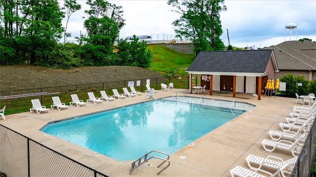 1037 Spruce Grove Road, Duncan, SC 29334