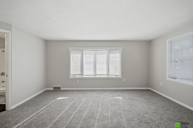 5300 Randolph Street, Lincoln, NE 68510