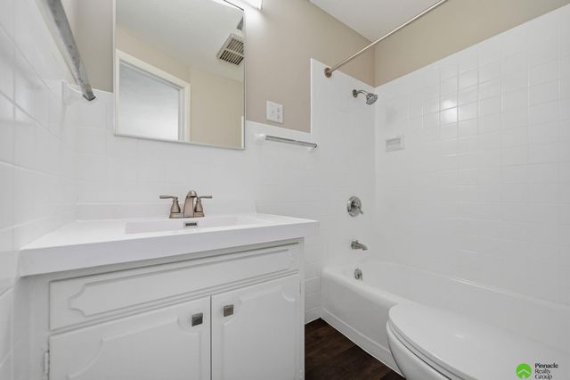 5300 Randolph Street, Lincoln, NE 68510