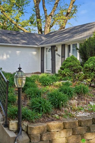5300 Randolph Street, Lincoln, NE 68510