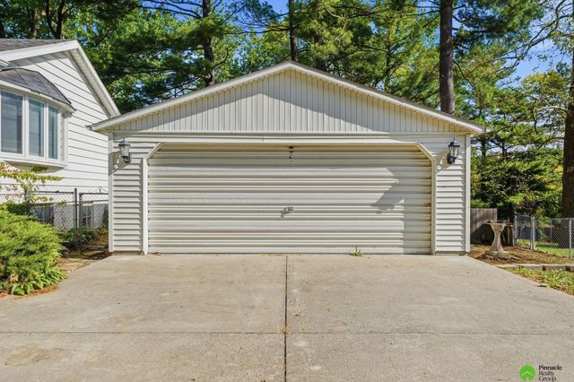 5300 Randolph Street, Lincoln, NE 68510