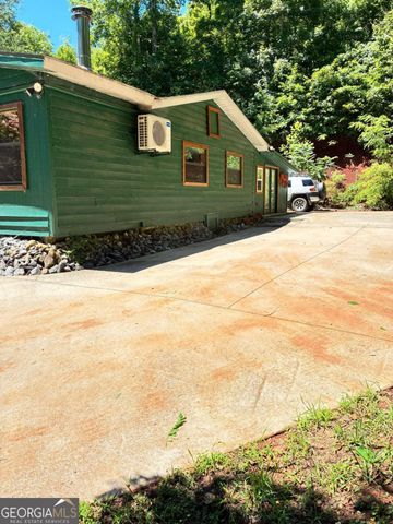 521 Sunnyside Road, Hiawassee, GA 30546