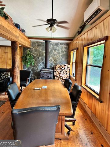 521 Sunnyside Road, Hiawassee, GA 30546