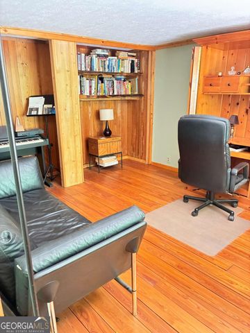 521 Sunnyside Road, Hiawassee, GA 30546