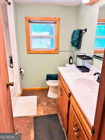 521 Sunnyside Road, Hiawassee, GA 30546