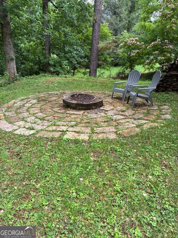 521 Sunnyside Road, Hiawassee, GA 30546
