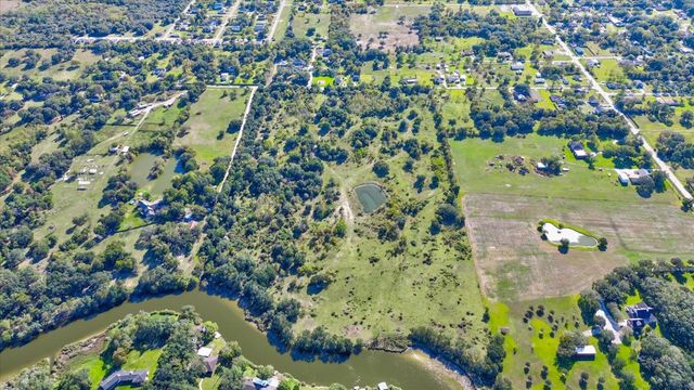 6100 Terrebonne Road, Hitchcock, TX 77563