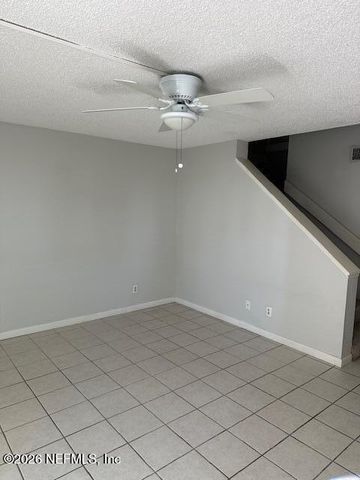 25 10TH Street, Atlantic Beach, FL 32233