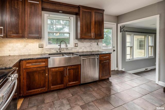 3000 W KENT Street, Carbondale, IL 62901