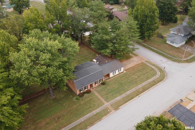 3000 W KENT Street, Carbondale, IL 62901