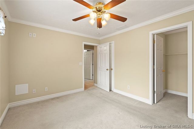 8424 Villa Circle, Sellersburg, IN 47172