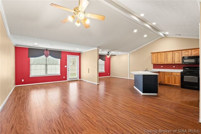 8424 Villa Circle, Sellersburg, IN 47172