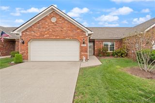 8424 Villa Circle, Sellersburg, IN 47172