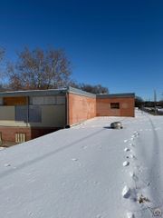 2055 SW Clay ST, Topeka, KS 66604