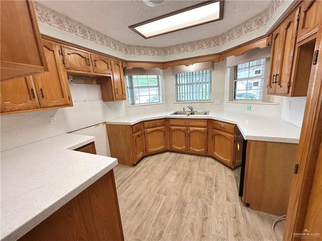 416 Capricorn Street, Mission, TX 78572
