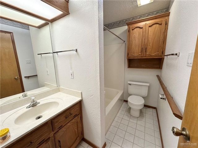 416 Capricorn Street, Mission, TX 78572