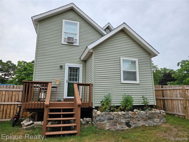616 Crawford Street, Belding, MI 48809